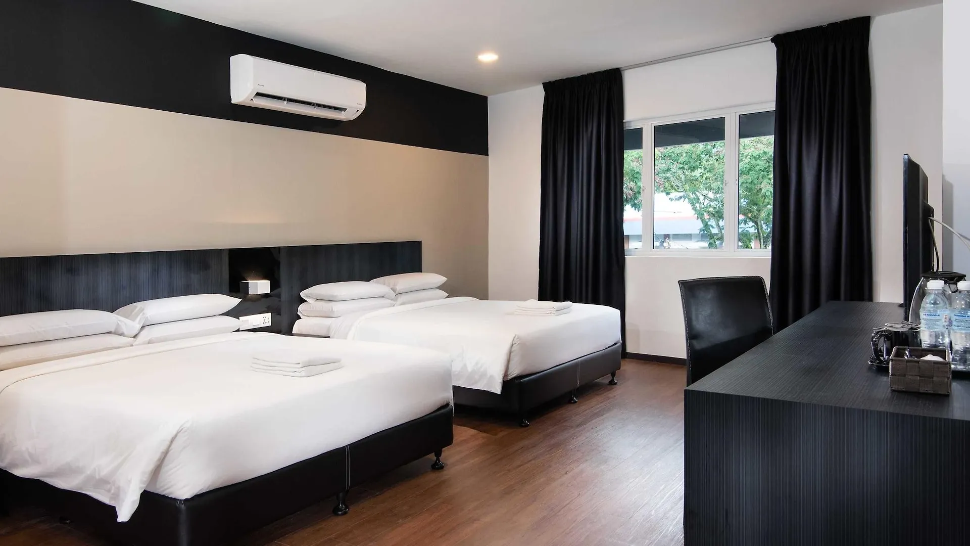 **  Hotel Waterfall George Town Malaysia