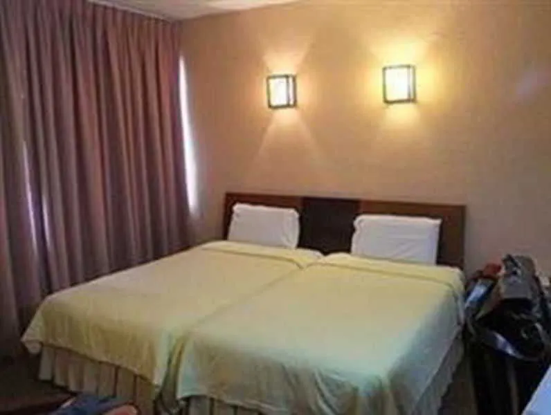 Hotel Waterfall Джорджтаун